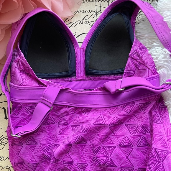 L.L. Bean Magenta V-Neck Tankini Padded Swimsuit Top Adjustable - Picture 4 of 8